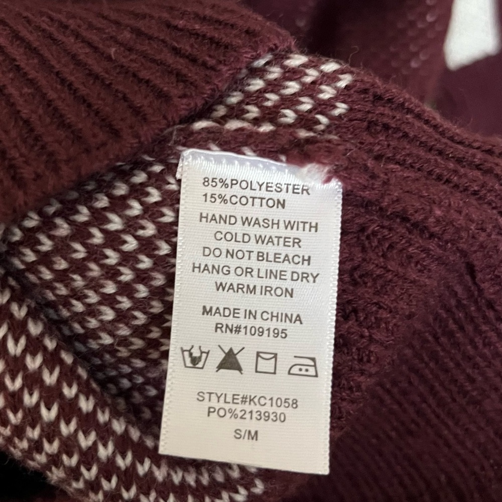 Patterned Turtleneck - Picture 4 of 6